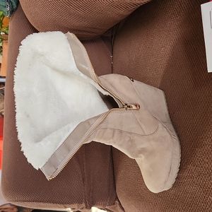 Womens boots 6.5